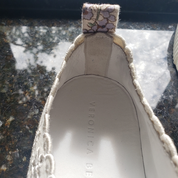 VERONICA BEARD Paulita Embroidered Sneakers Sz 8.5 - Picture 6 of 15